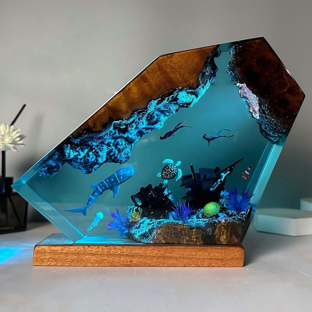 6-Inch Ocean Wood Resin Light - Multifunctional Night Light with Adjustable Glow, USB-Powered with Battery-Free Operation, Realistic Underwater Scene with Fish & Coral Reefs, Durable Plastic Construction for Living Room, Bedroom, Office Decor - Ideal Beds