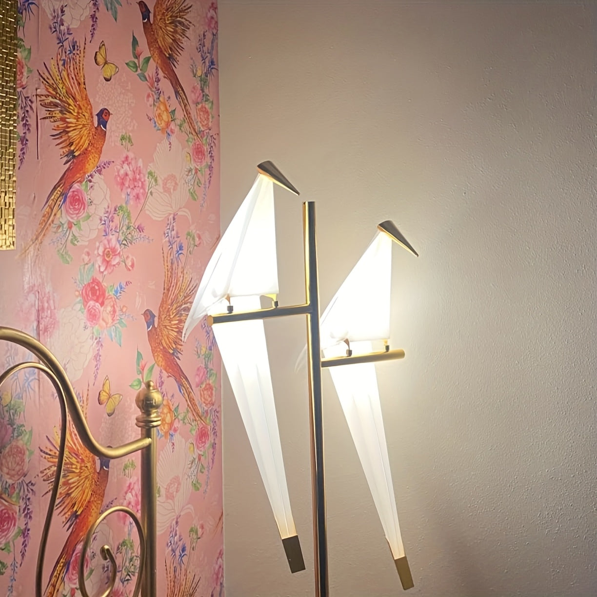 Swingable Bird Floor Lamp 69 Inch Golden Two Swingable Bird Floor Lamps | Creative Home Decor, Modern Silvery Origami Bird Standing Lamp, Reading Lamp for Living Rooms, Bedrooms, Dining Rooms & Offices, Stable Base